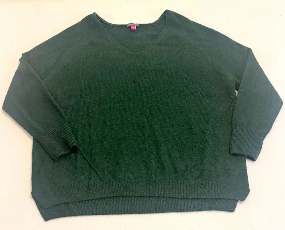 Vince Camuto Women’s Large Green V Neck Sweater Long Sleeve Soft Knit
